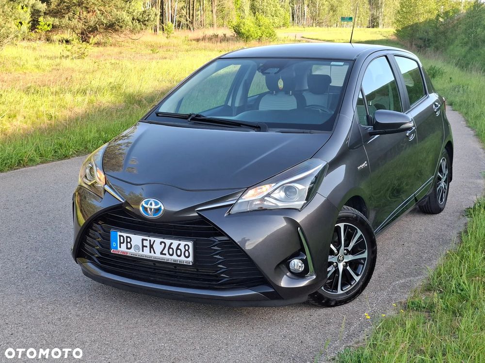 Toyota Yaris Hybrid 100 Active EU6 - 4