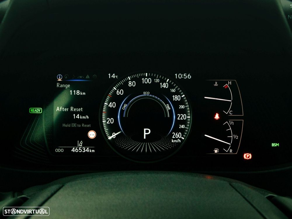 Lexus UX 250h Sport - 26