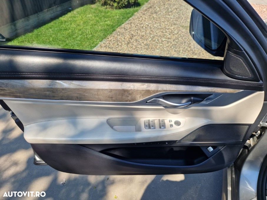 BMW Seria 7 730Ld xDrive - 17