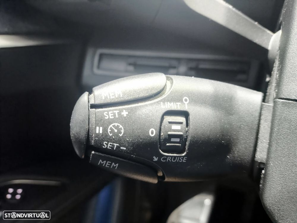 Peugeot 3008 1.5 BlueHDi GT Line - 25