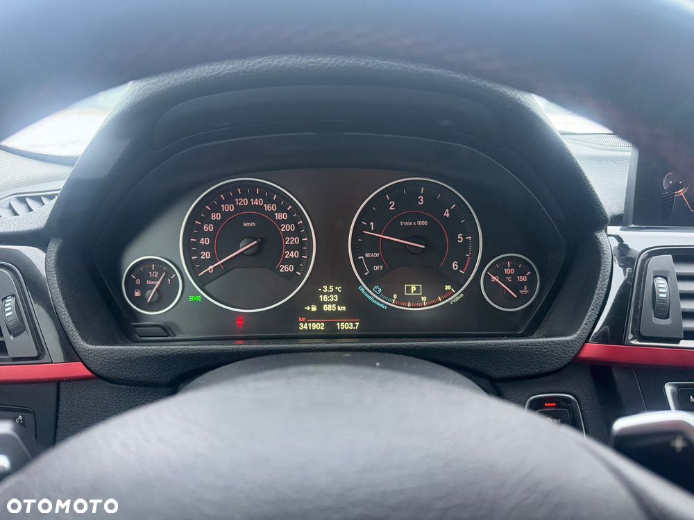 BMW Seria 3 330d xDrive M Sport - 3