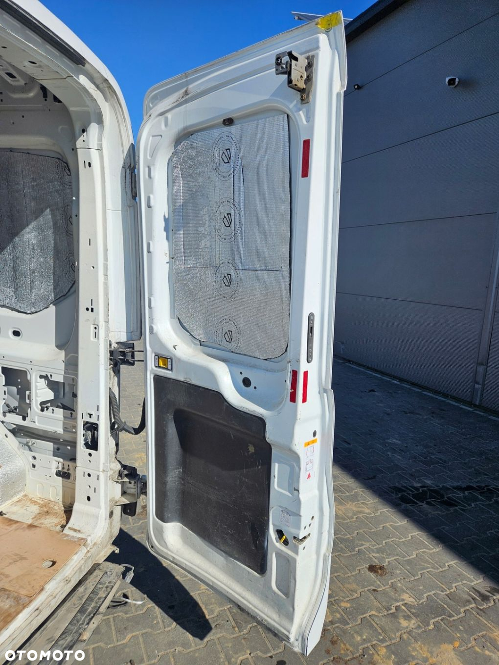 Drzwi Tył Tylne Prawe Kompletne Ford Transit MK8 2014- FROZEN WHITE - 4