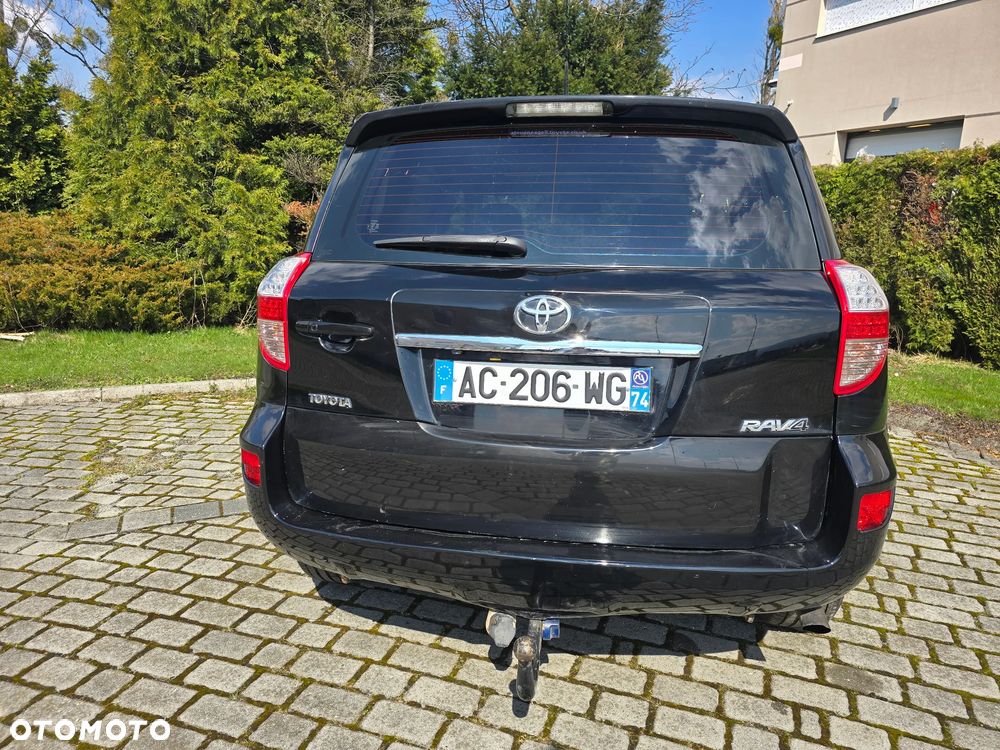 Toyota RAV4 2.2 D-4D 4x4 Automatik Executive - 8