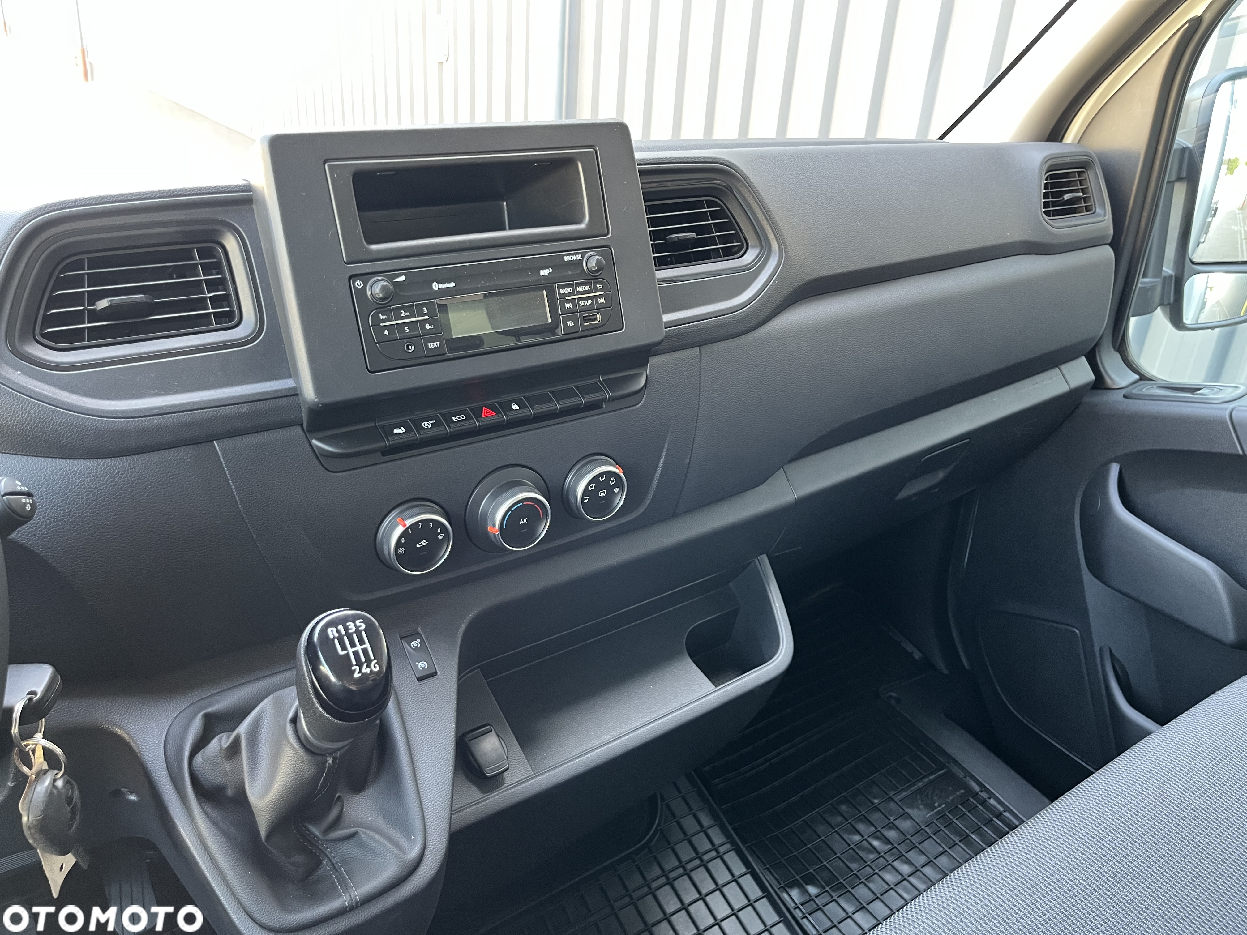 Renault Master - 15