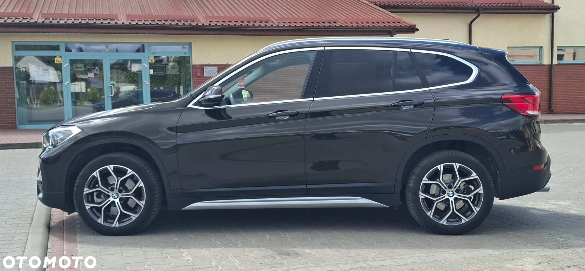 BMW X1 sDrive20i GPF xLine - 9