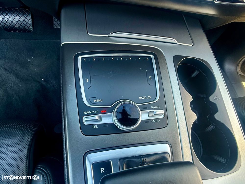 Audi Q7 3.0 TDI e-tron quattro S-line Tiptronic - 13