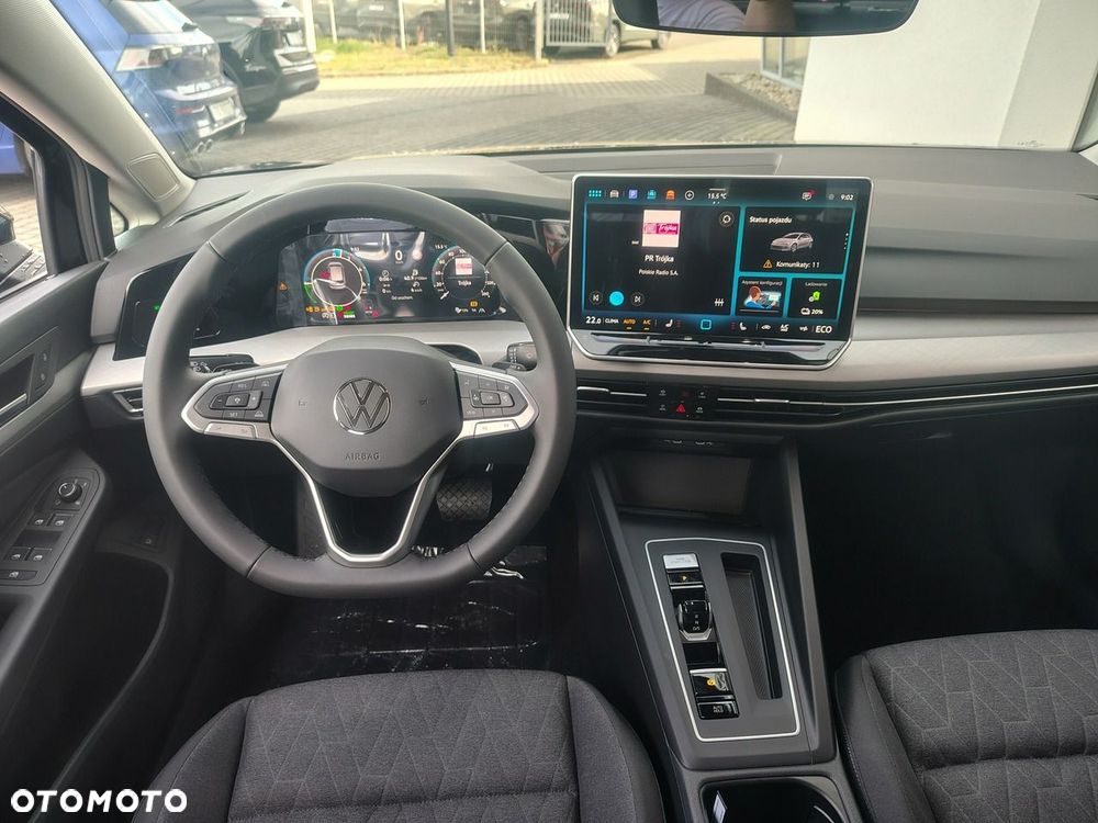 Volkswagen Golf - 12