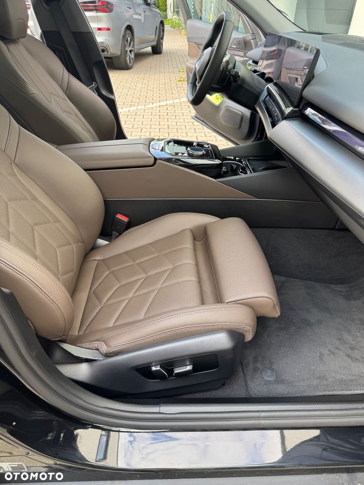 BMW Seria 5 - 27