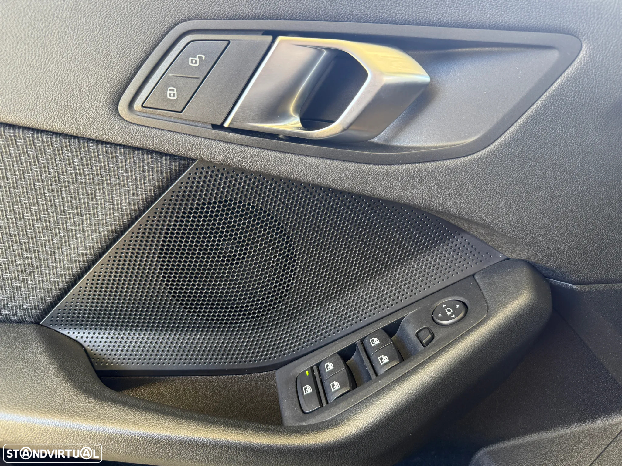 BMW 116 d Pack Color Vision Auto - 31