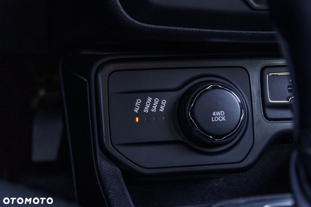 Jeep Renegade - 24