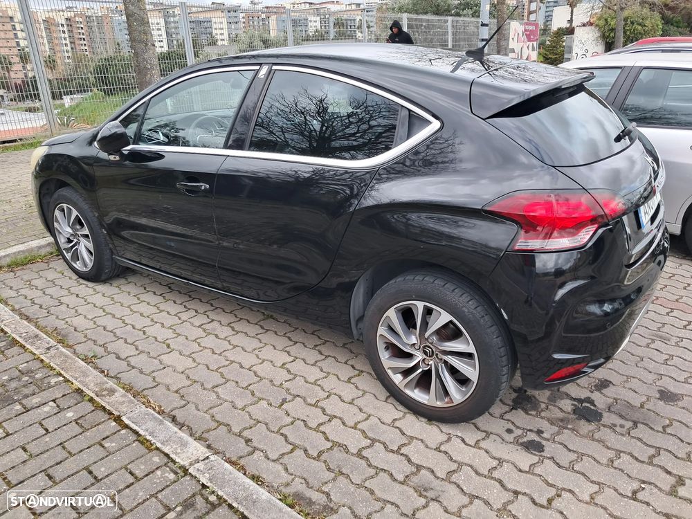 Citroën DS4 1.6 e-HDi So Chic CMP6 - 12