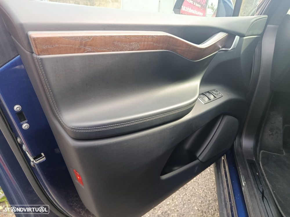 Tesla Model X 100 kWh Long Range AWD - 9