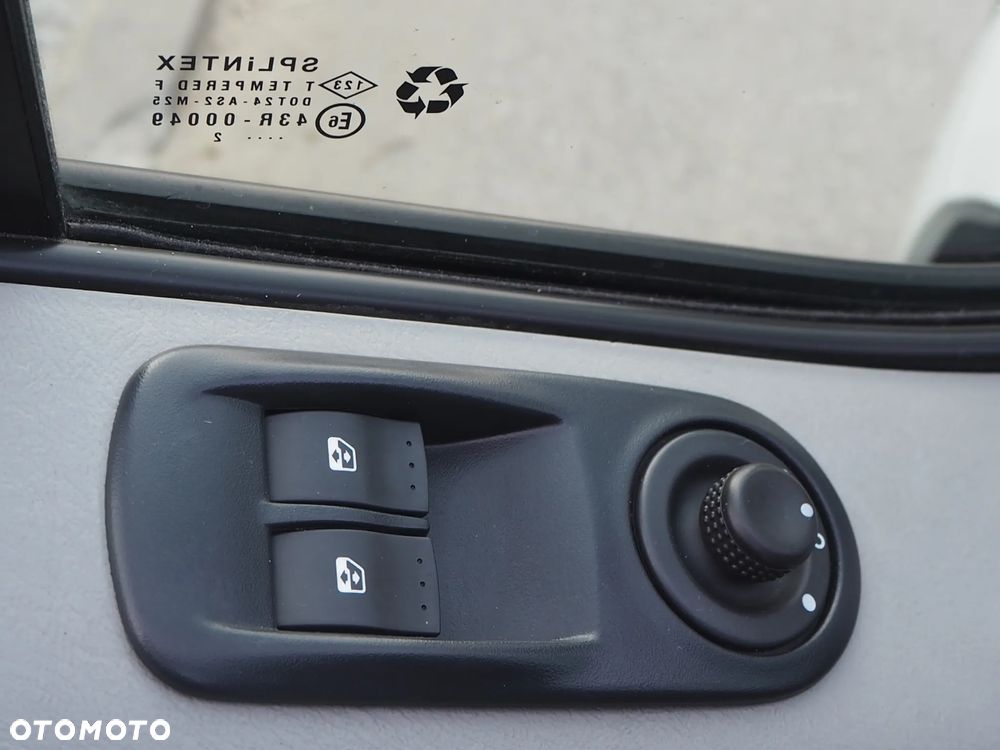 Nissan Primastar - 13