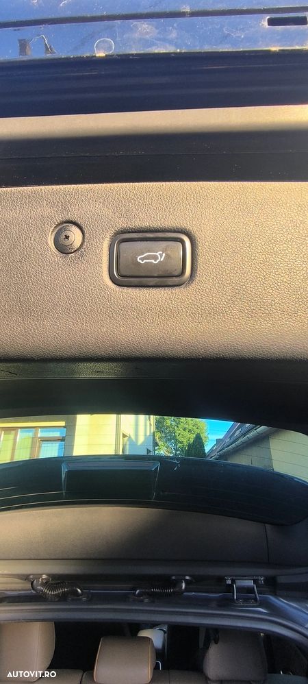 Kia Sportage 2.0 CRDI 184 AWD Aut. Platinum Edition - 32