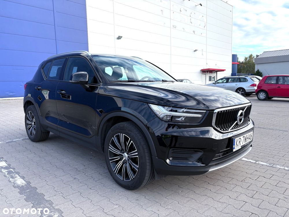 Volvo XC 40 T3 Momentum Pro - 19