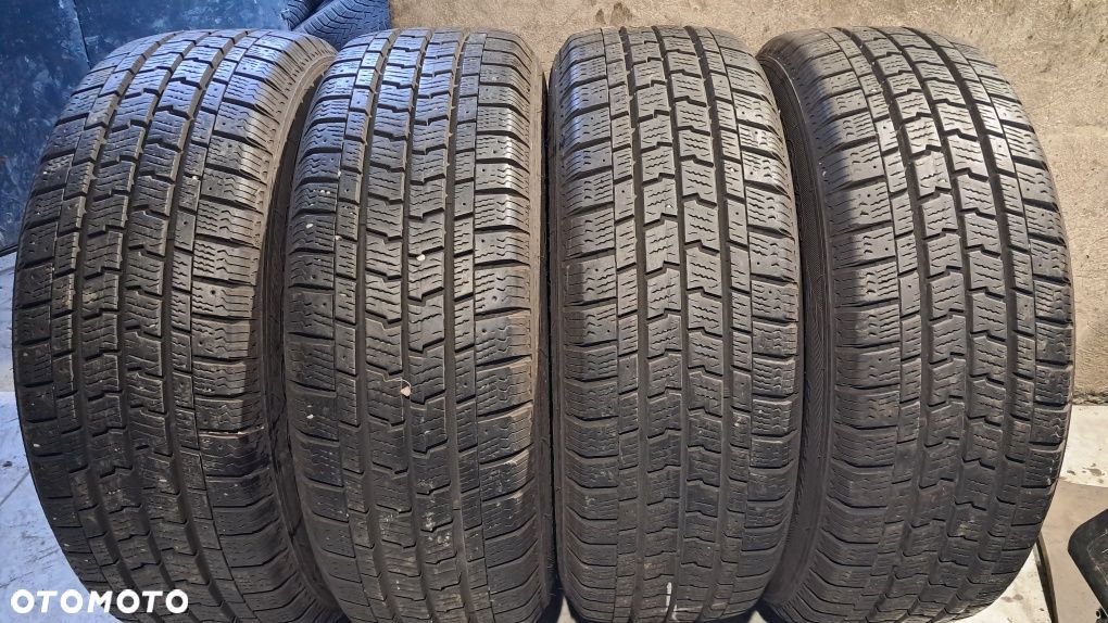 215/65R16C 109/107T Goodyear cargo ultraGrip - 1