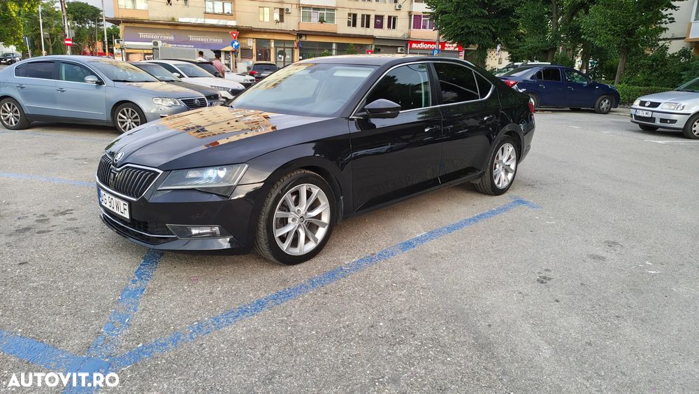 Skoda Superb 2.0 TDI DSG Style - 6