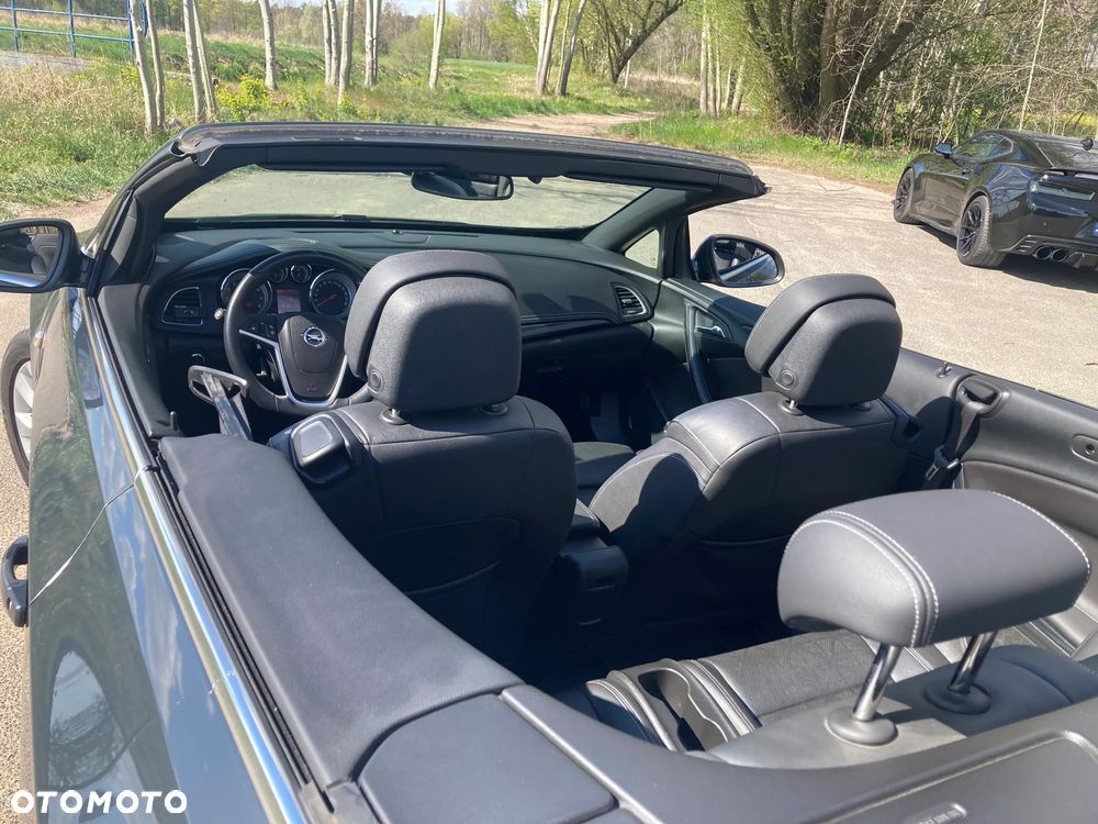 Opel Cascada 1.6 T Cosmo - 26