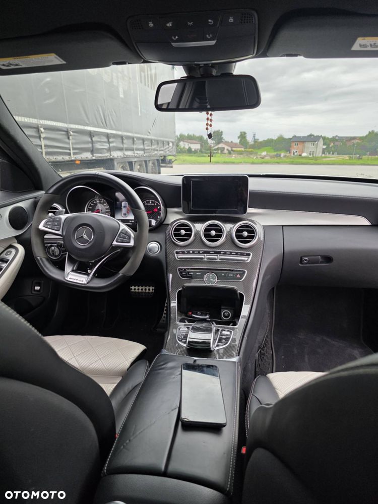 Mercedes-Benz Klasa C AMG 43 4-Matic - 11