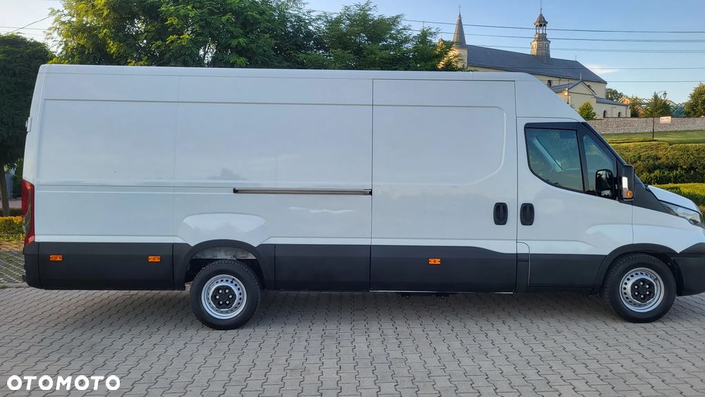Iveco Daily 35s150 silnik 3.0 L4H2 /  furgon / blaszak / przebieg 83.000/ jeden właściciel krajowy - 4