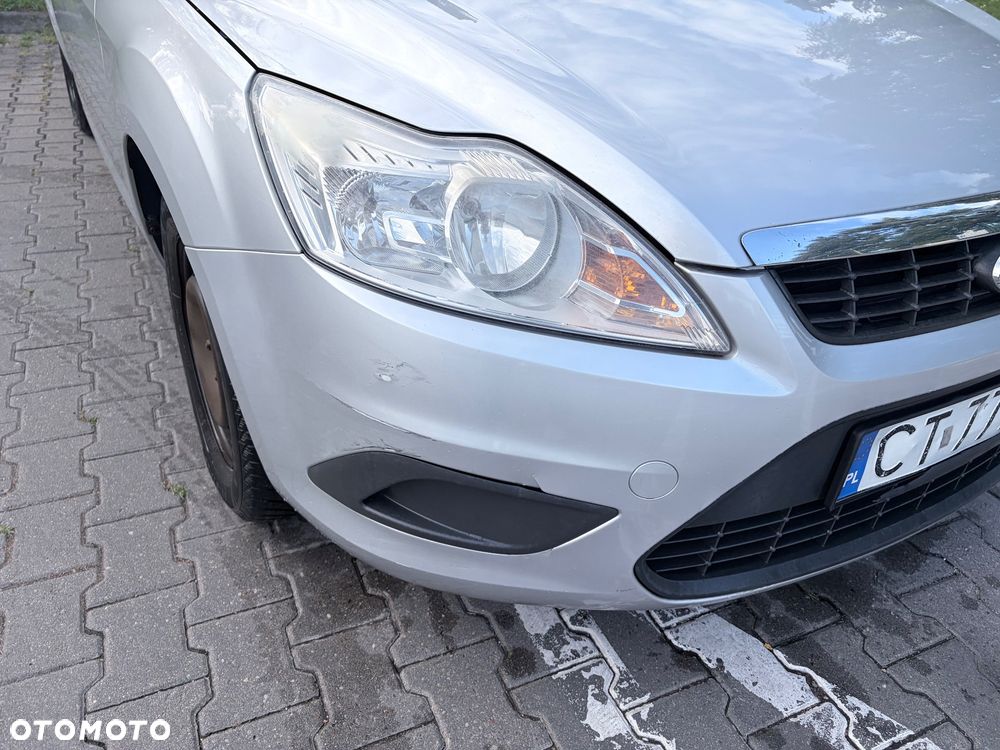 Ford Focus 1.6 Ambiente - 6