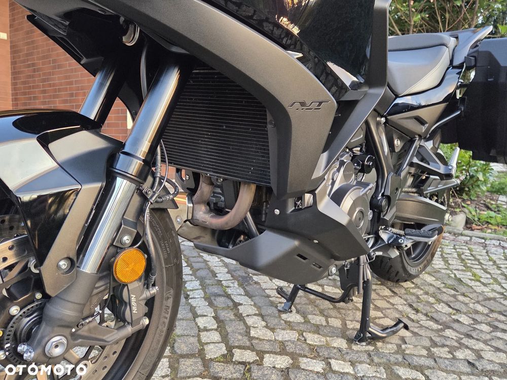 Honda NT - 27