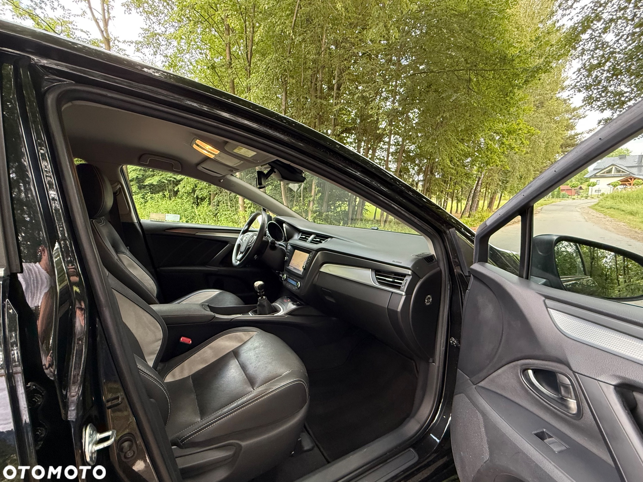 Toyota Avensis 1.8 Prestige - 21