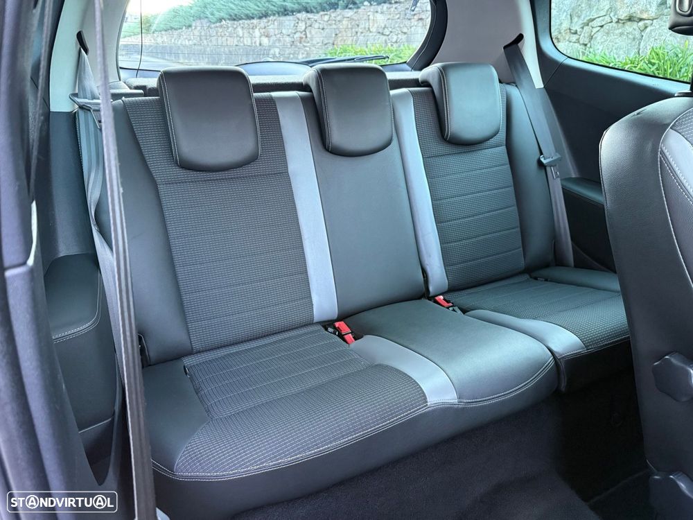 Renault Clio 1.6 16V 130 GT - 19
