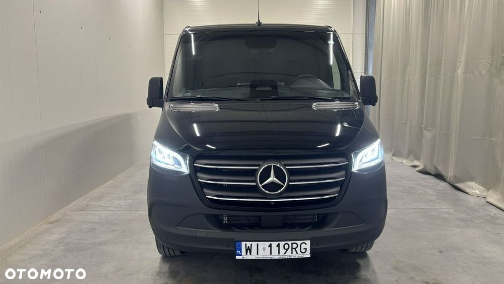 Mercedes-Benz Sprinter - 2