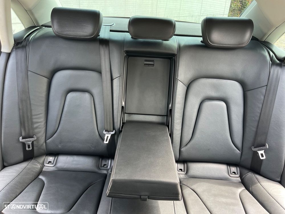 Audi A4 2.0 TDI S Edition S-line - 29
