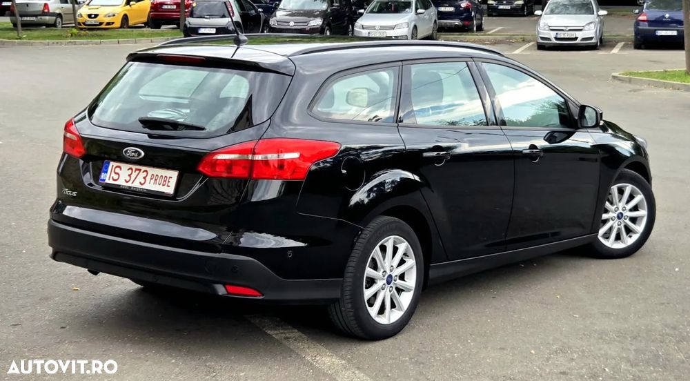Ford Focus - 11