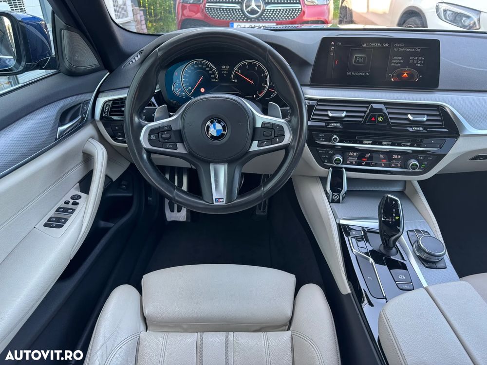 BMW Seria 5 520d xDrive AT - 24