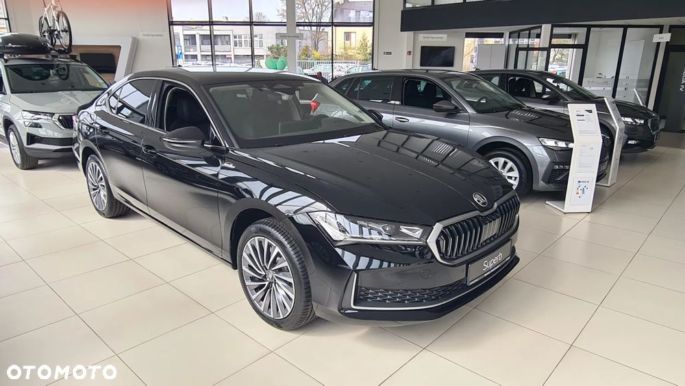 Skoda Superb 2.0 TSI L&K DSG - 4