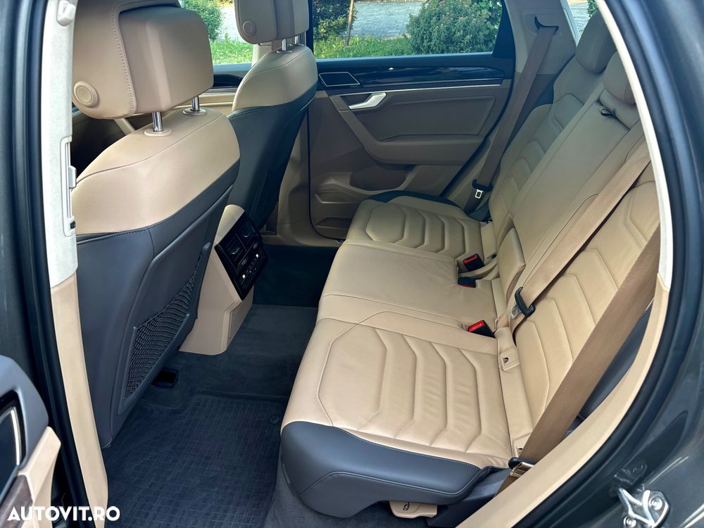 Volkswagen Touareg 3.0 V6 TDI SCR 4Motion Automatik - 7