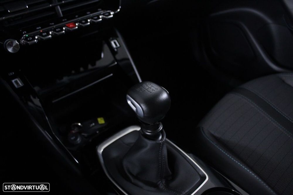 Peugeot 2008 1.2 PureTech Allure - 31