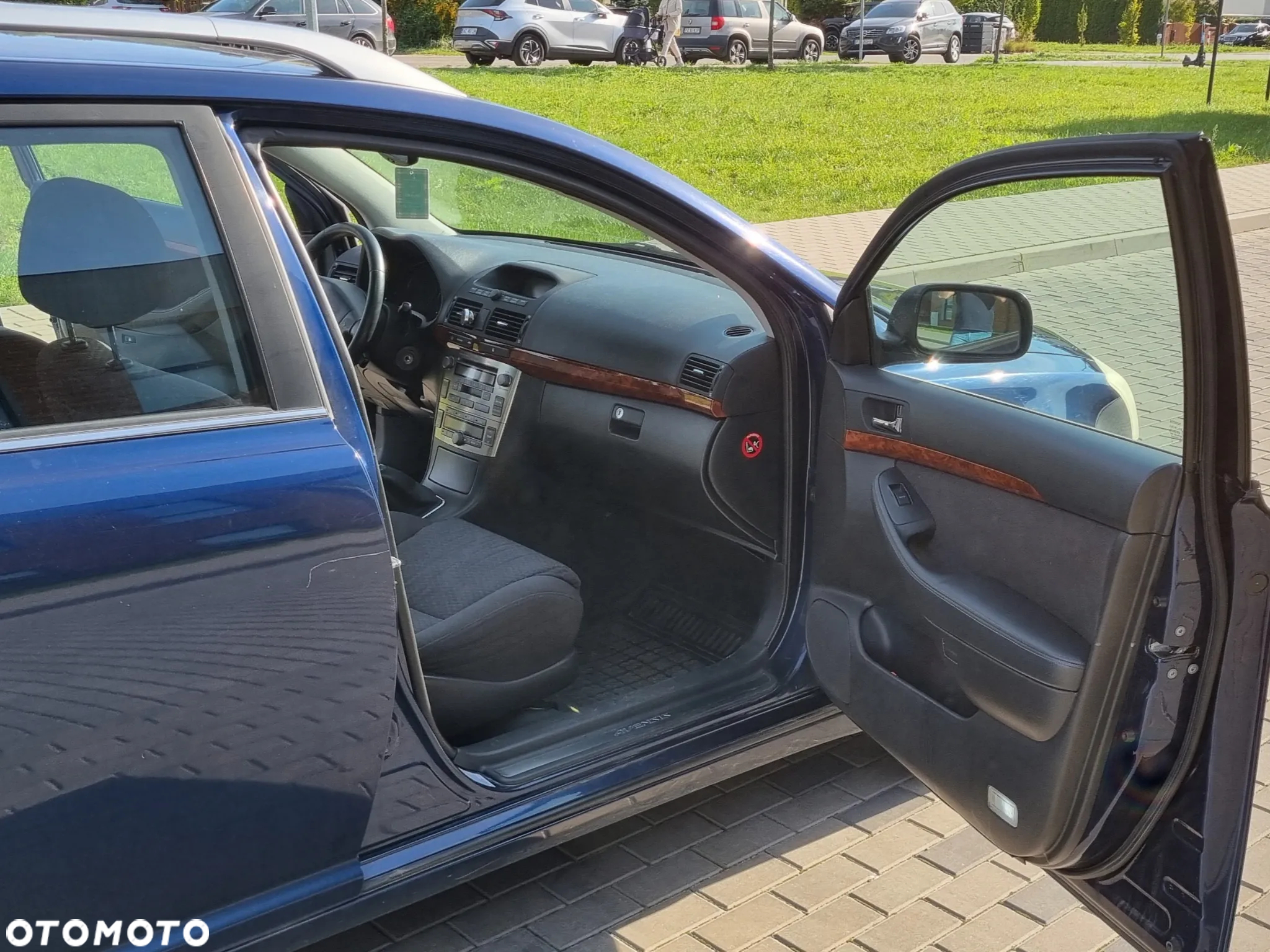 Toyota Avensis - 7