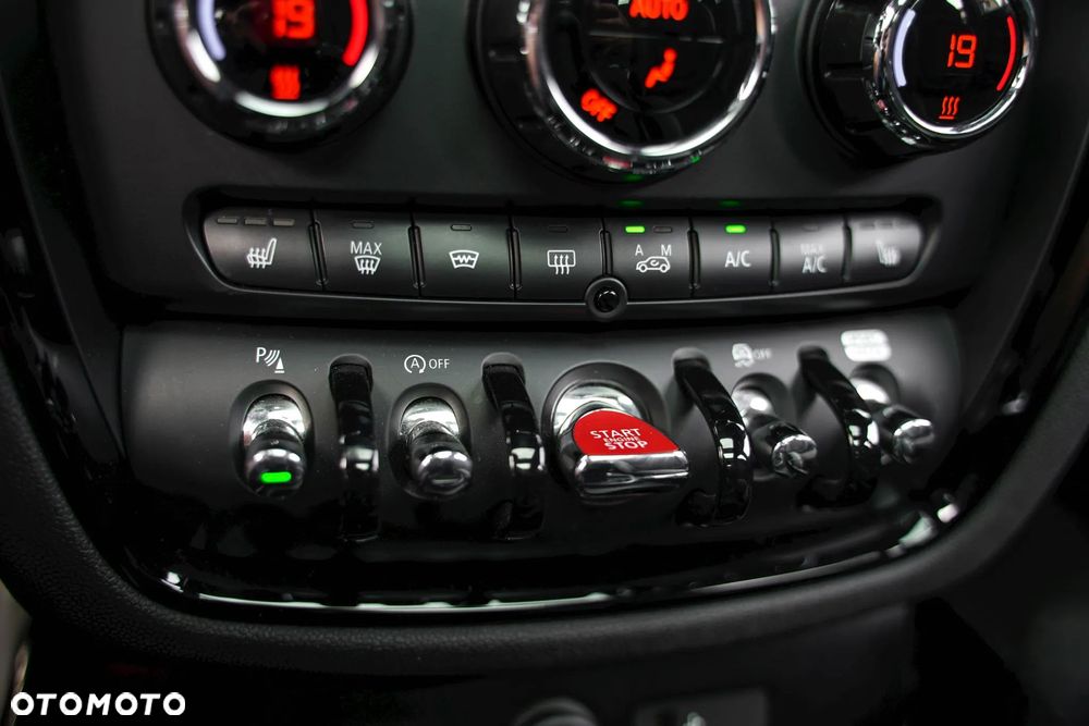 MINI John Cooper Works - 34