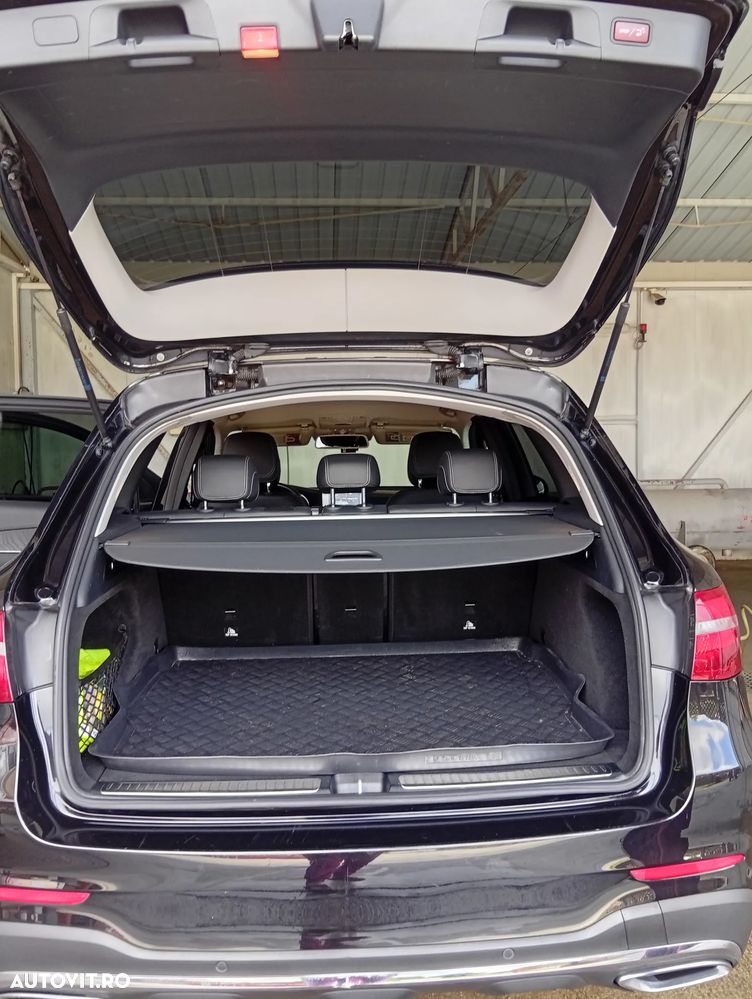 Mercedes-Benz GLC 250 d 4MATIC - 12