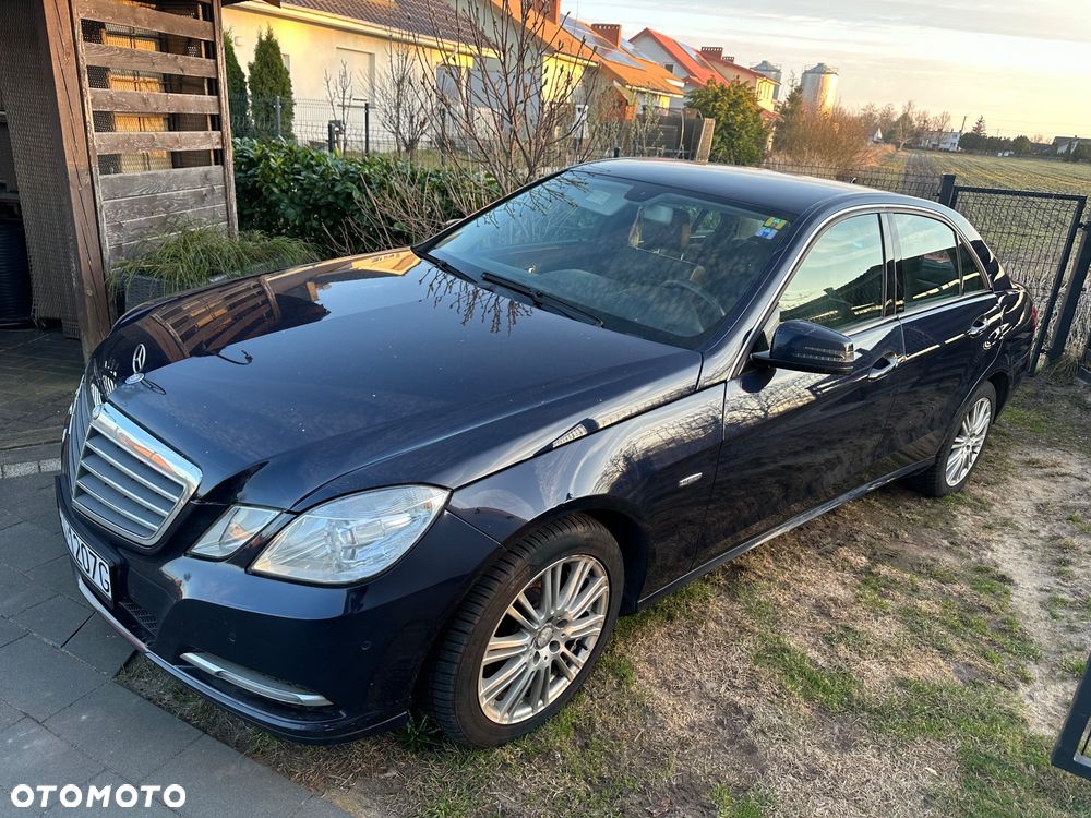 Mercedes-Benz Klasa E 250 BlueTEC 4Matic 7G-TRONIC - 2