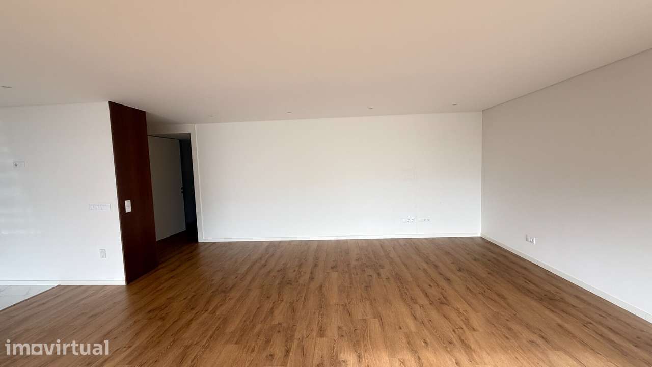Apartamento T3 - Centro de Guimarães - Grande imagem: 4/21