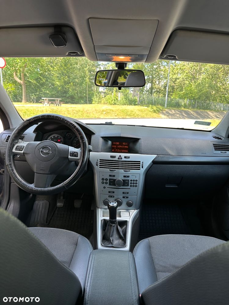 Opel Astra 1.4 Cosmo - 24