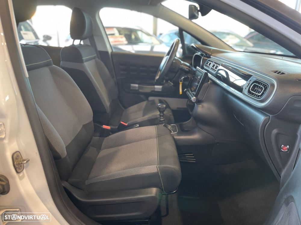 Citroën C3 1.2 PureTech Shine - 23
