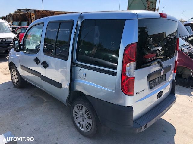 Dezmembrez Fiat Doblo an 2008 1.3 Multijet - 1