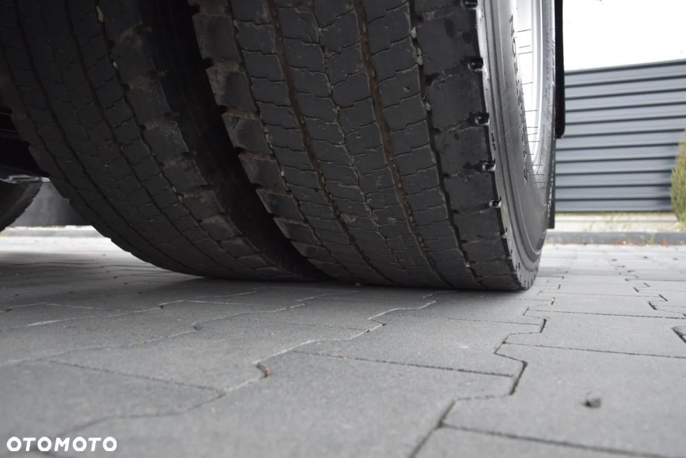 Volvo FH500 / EURO 6 / NOWY MODEL / KLIMATYZACJA POSTOJOWA / ACC / LEDY / 2 ZBIORNIKI / 2022 / NISKI PRZEBIEG / SERWISOWANY / SPROWADZONY - 16