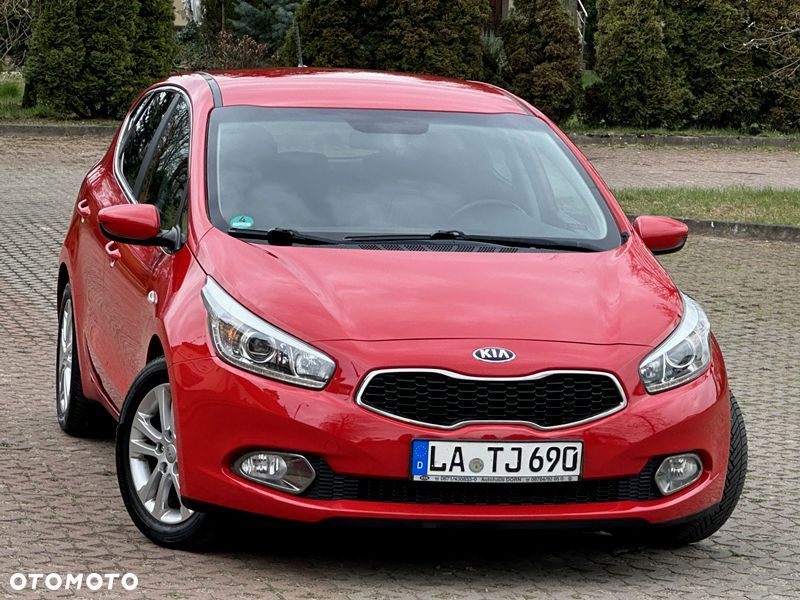 Kia Ceed - 1
