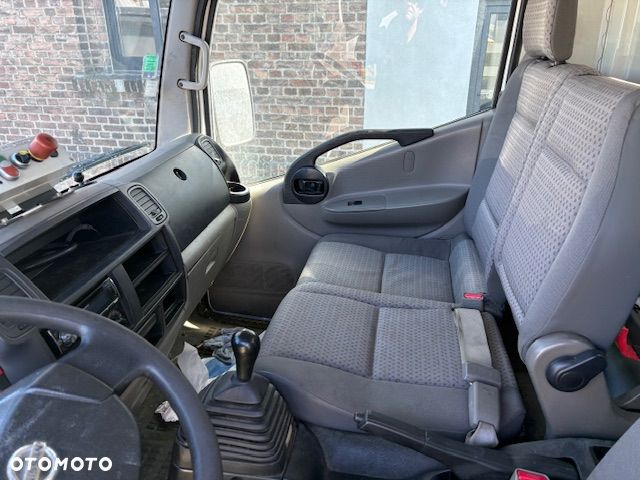 Nissan NT400 Cabstar 3,5t - 22