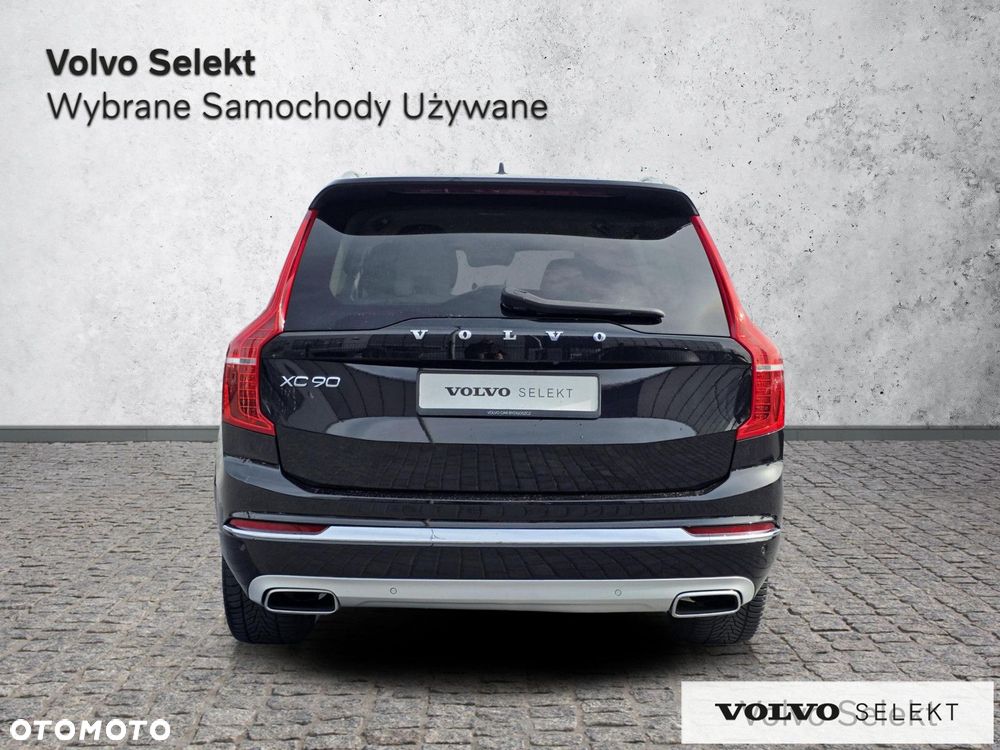 Volvo XC 90 - 9