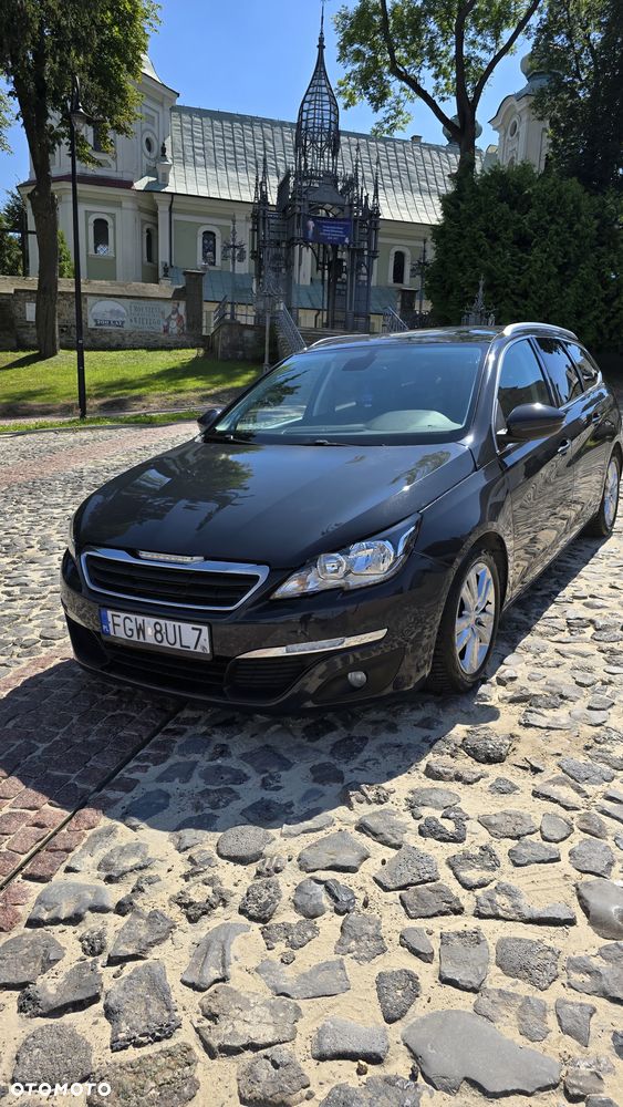 Peugeot 308 - 1