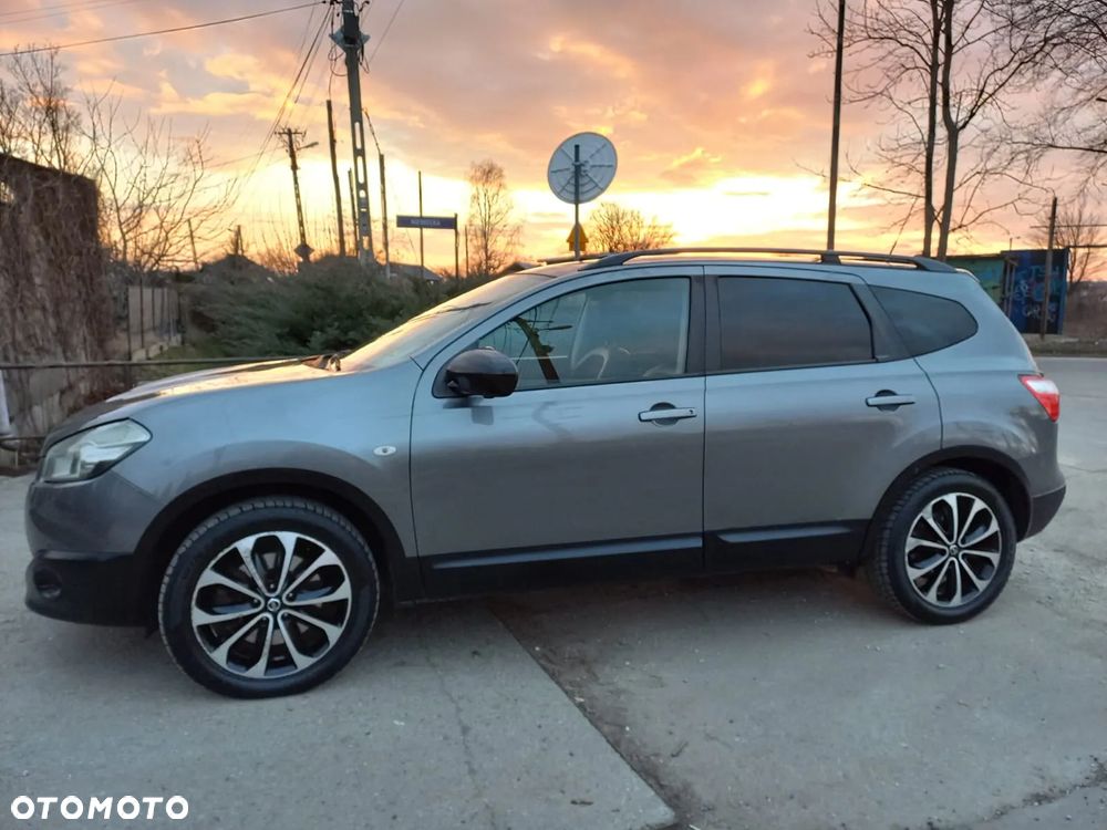 Nissan Qashqai+2 - 10