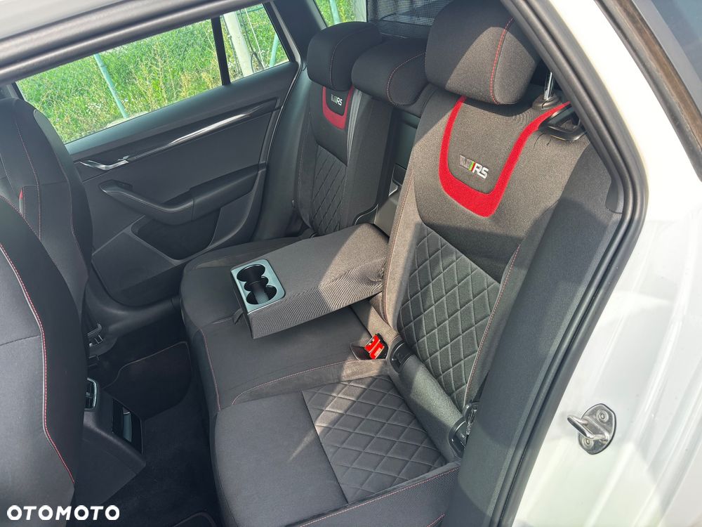 Skoda Octavia 2.0 TDI (Green tec) RS - 24